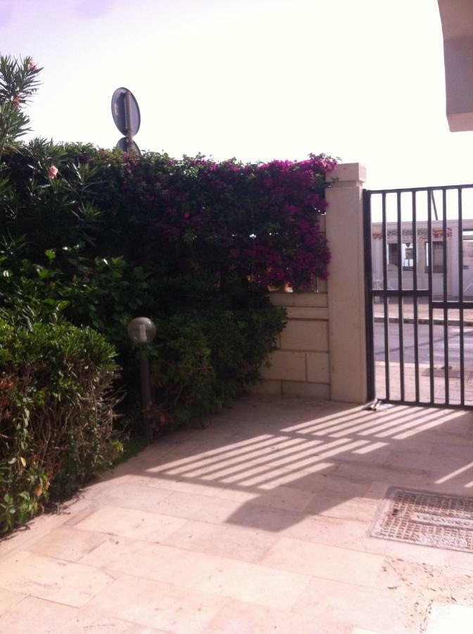 Edificio Cannizzo Scoglitti Eksteriør billede